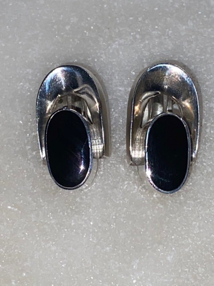 Onyx Taxco Earrings 20 grms