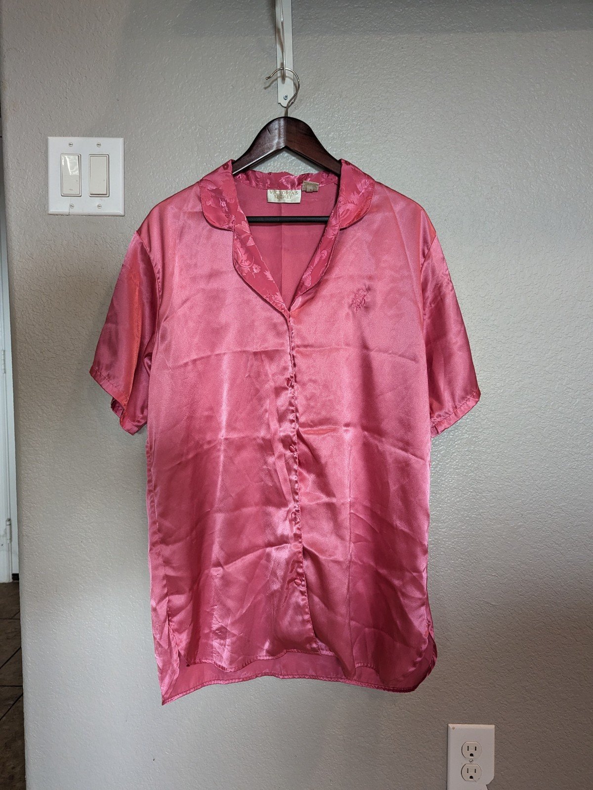 Vintage Victoria secret gold label Barbie pink pajama button down night shirt