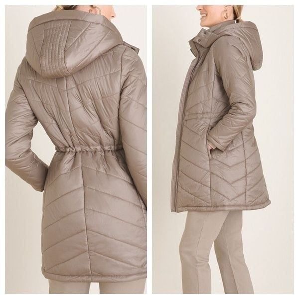 Chicos Hooded Puffer Coat Size 4 Packable Polyester Filled Elongated Pockets Lat