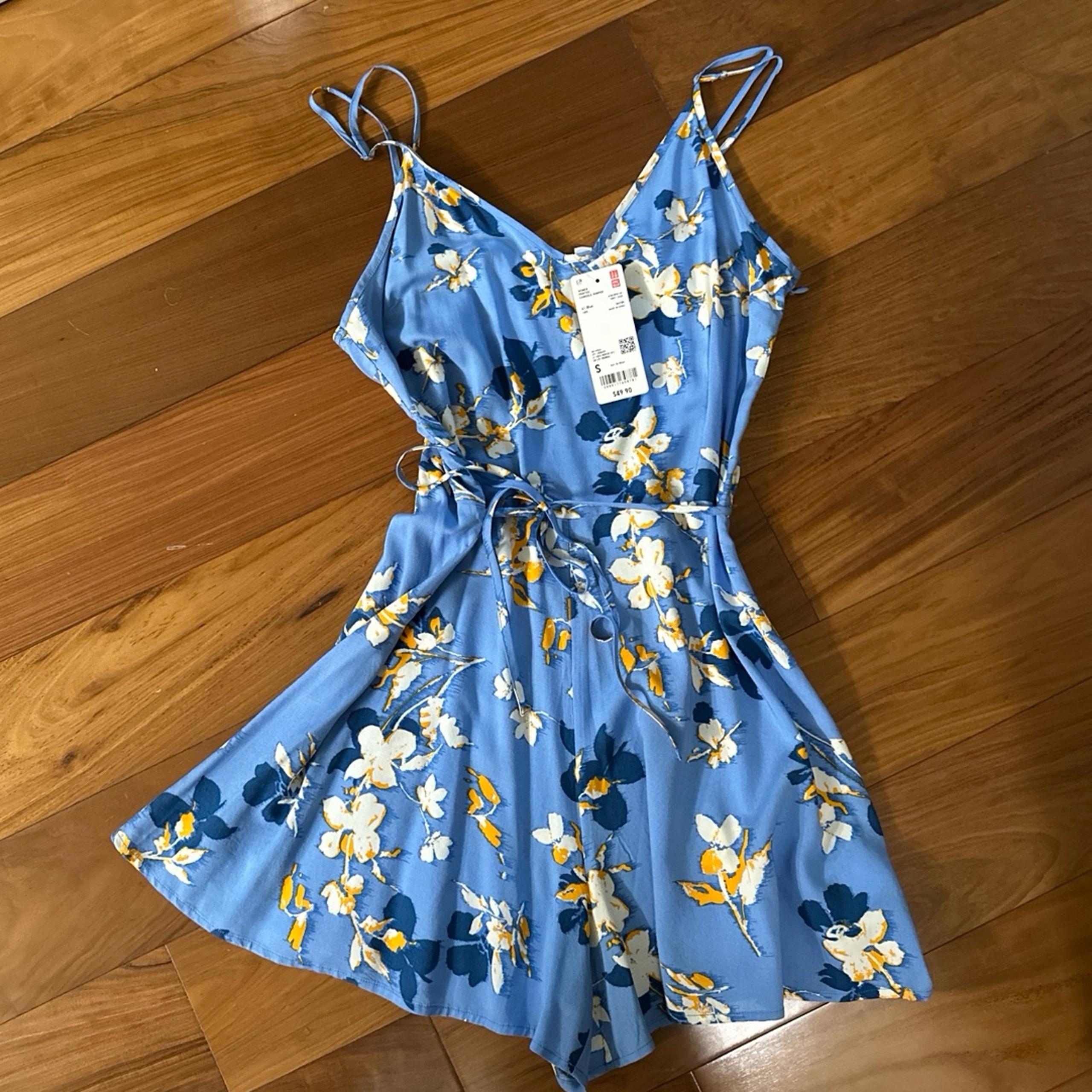 Uniqlo Romper size small NWT