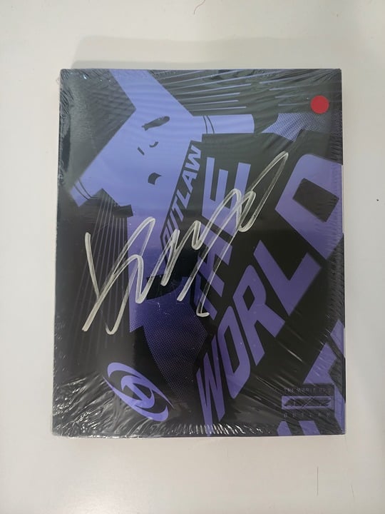 ATEEZ Yeosang Signed Album The World EP.2 : Outlaw (A ver.) SEALED