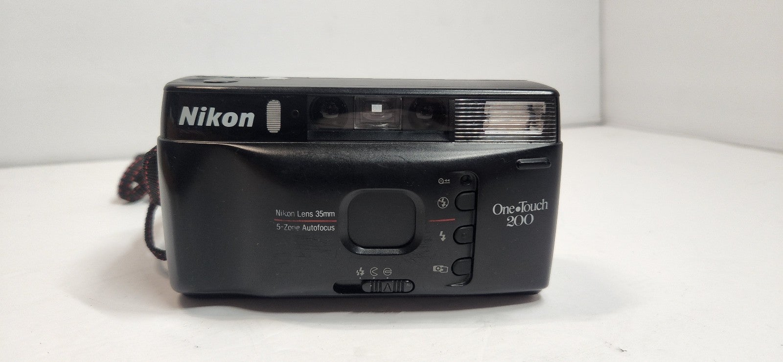 NIKON ONE TOUCH 200 35MM POINT AND SHOOT FILM CAMERA