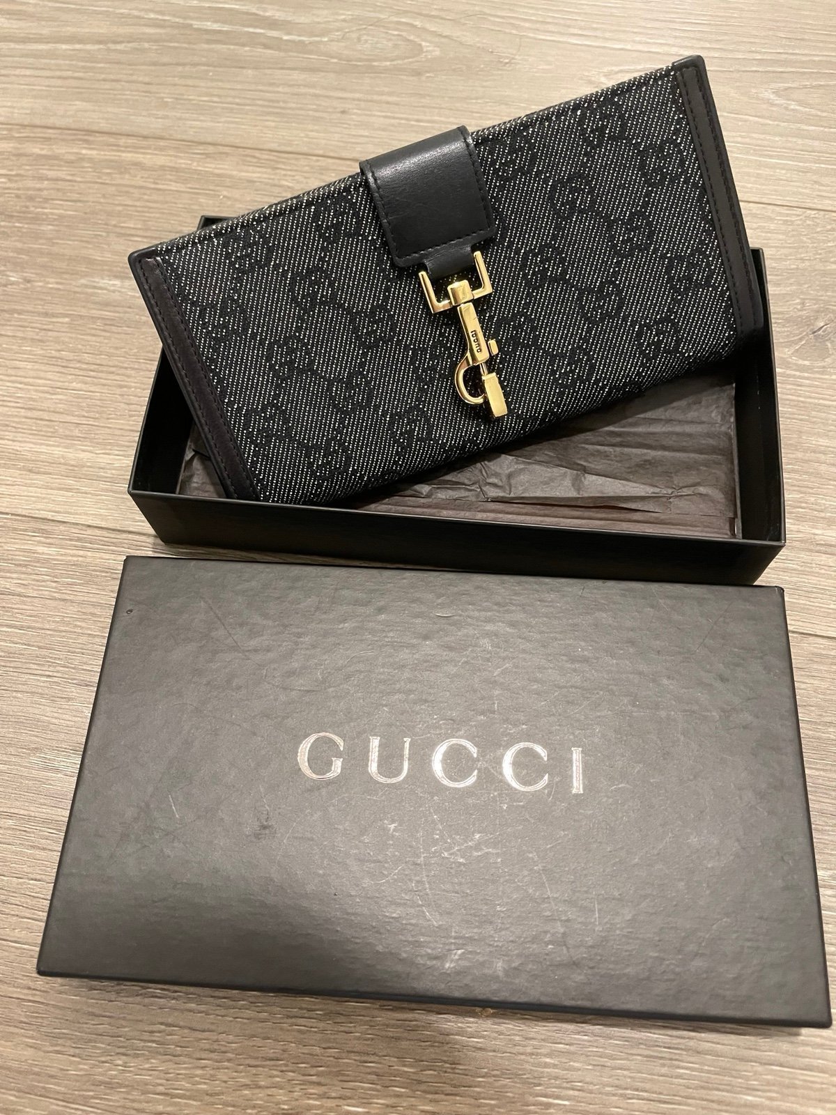 Gucci GG Mongram Wallet Navy Gold Authentic