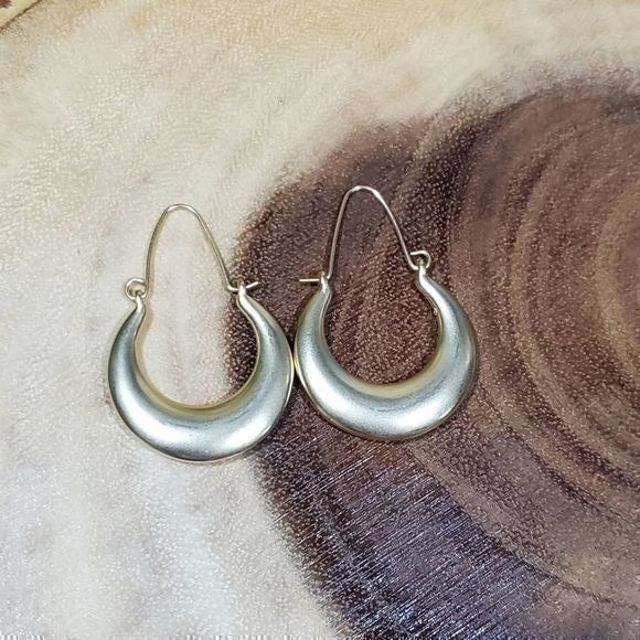 LUCKY brand brushed gold tone hoop drop earrings new!!