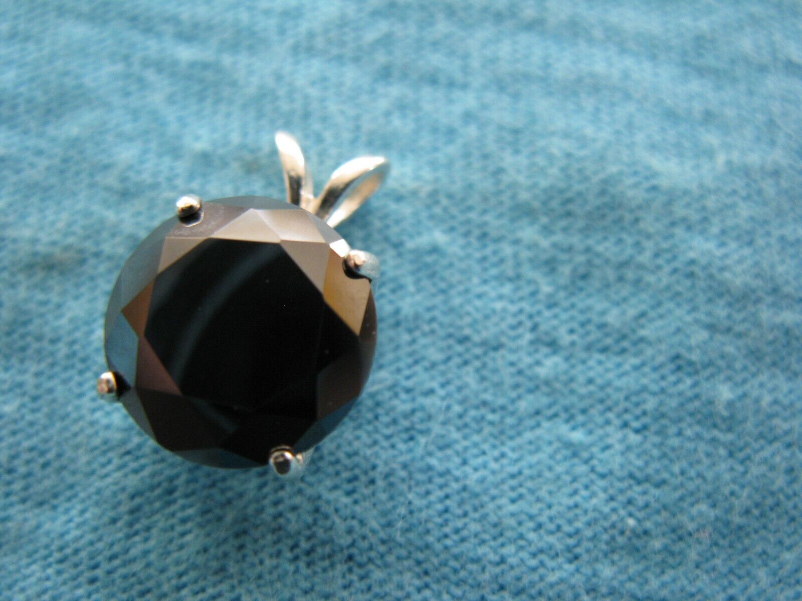 4.05ct NATURAL BLACK DIAMOND NECKLACE,FREE DIAMOND TESTER,CERTIFI CATE,PENDANT