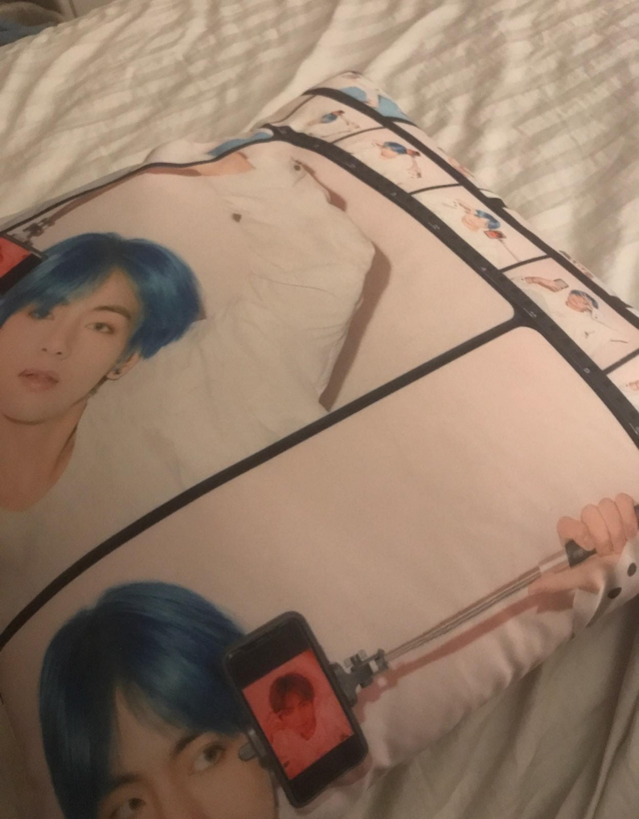 bts v pillow map of the soul persona