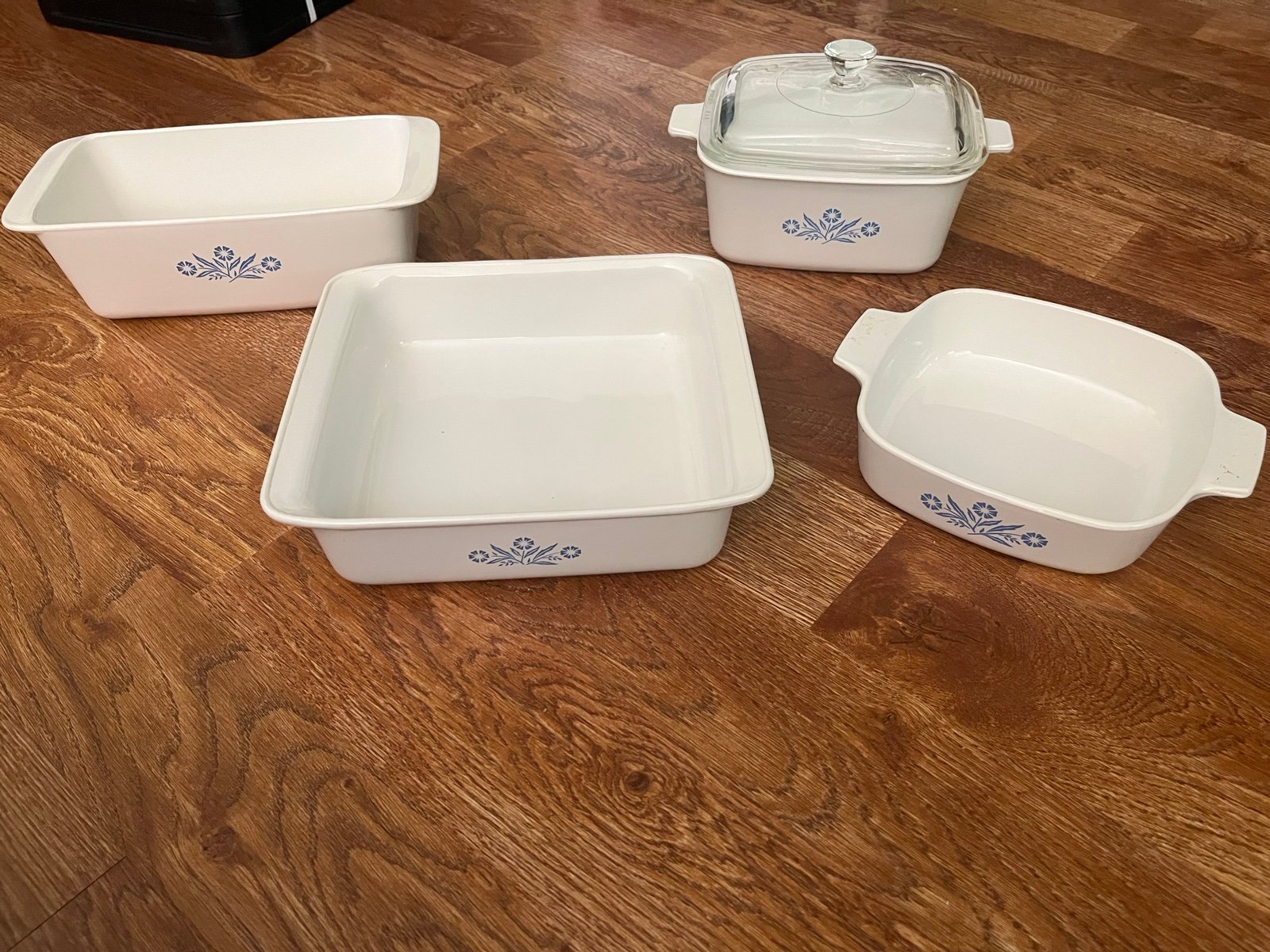 vintage corningware casserole dishes