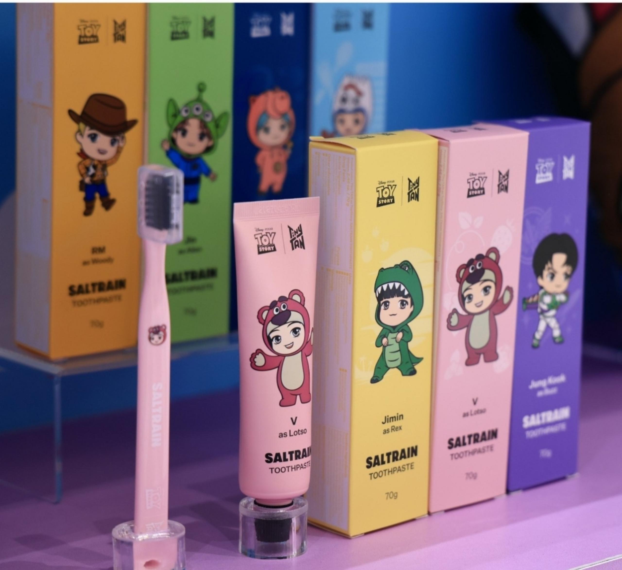 BTS Tiny Tan x Toy Story toothbrush set
