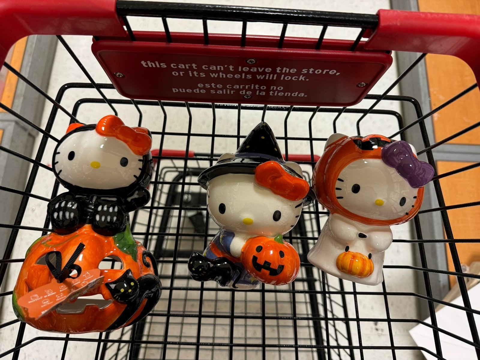Hello kitty ceramics