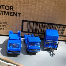 Lot 3 Blue Airport truck fastlanes 65 truck and trailer set