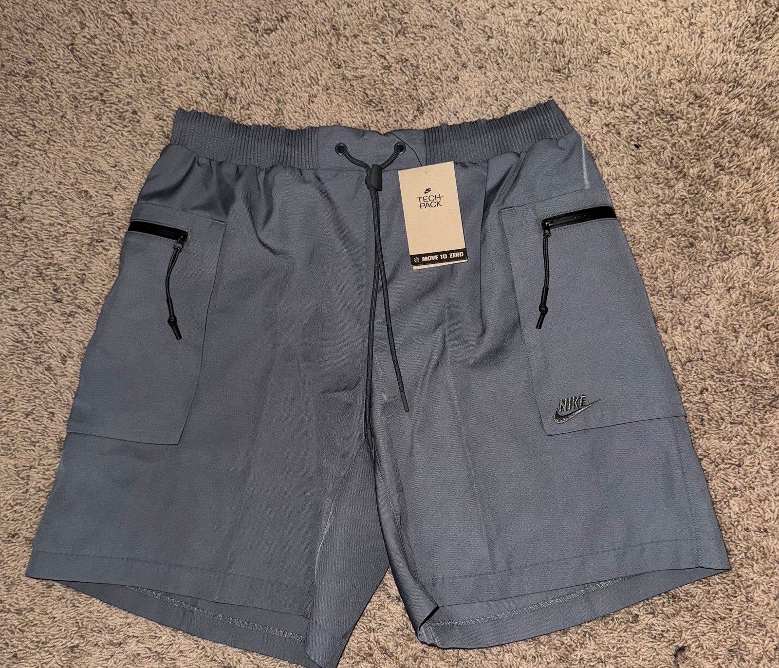Nike Sportswear Tech Pack Shorts Woven Utility FB7528-068 Gray Mens Size Medium