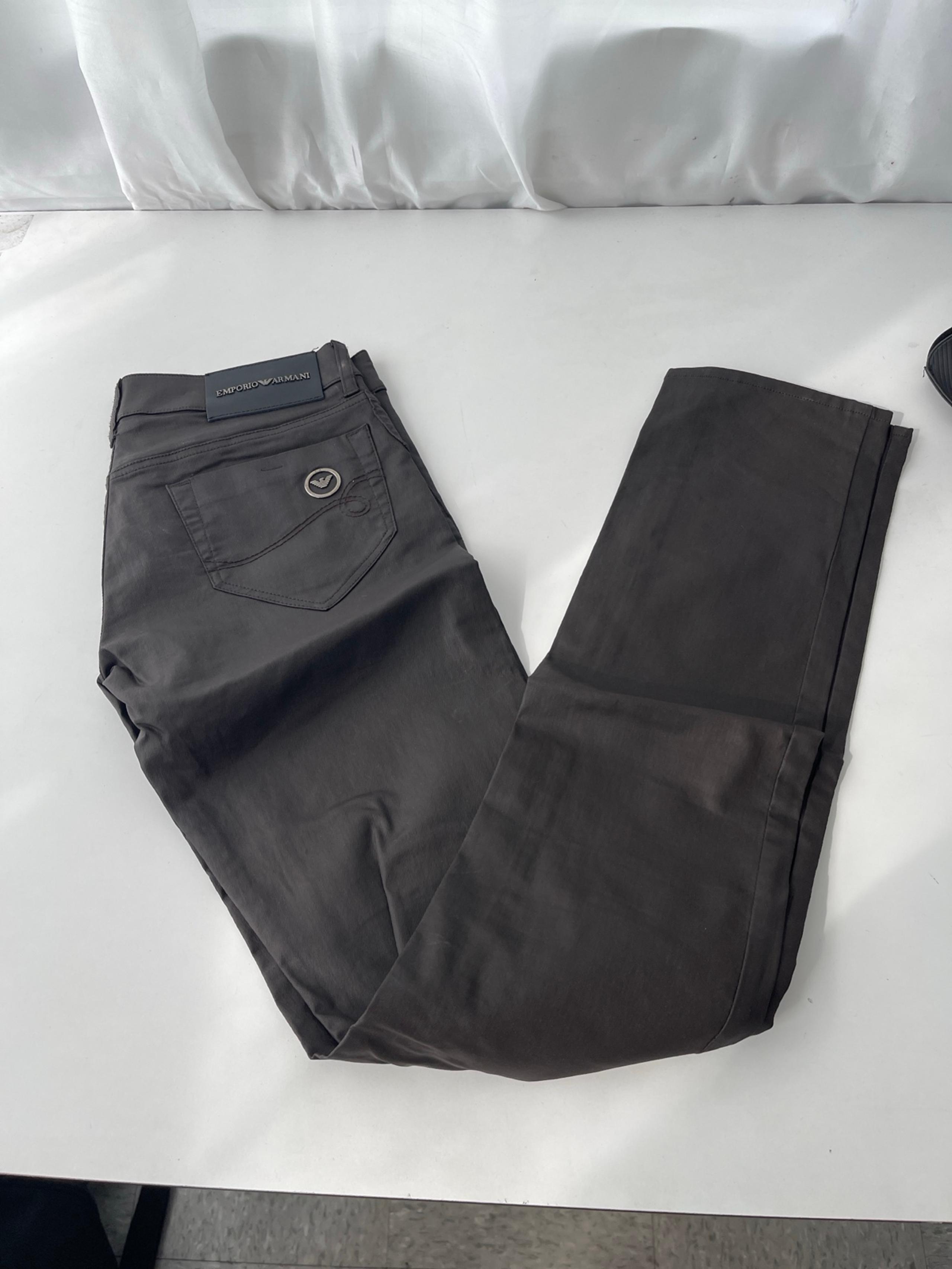 EMPORIO ARMANI women’s jeans size 27