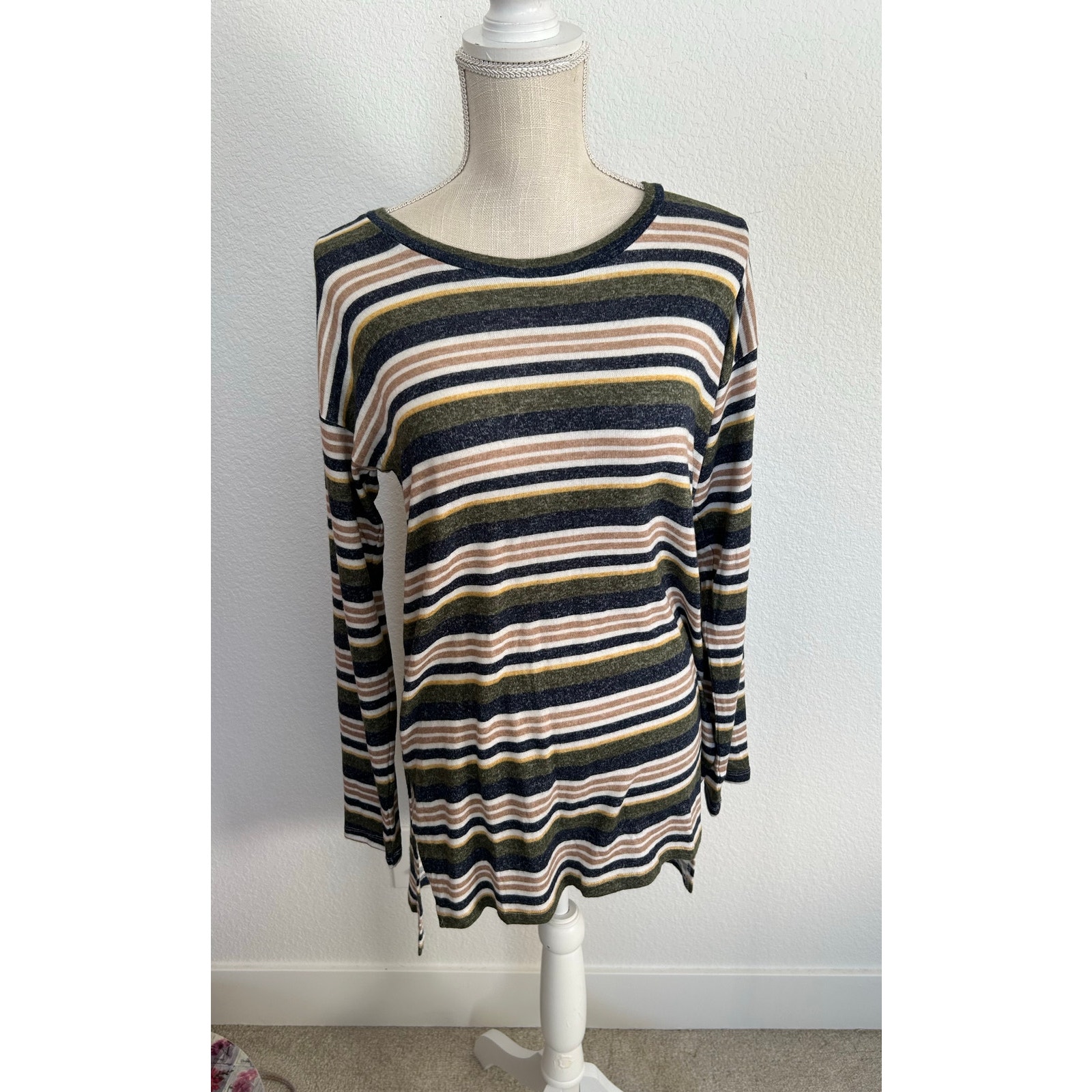Bobeau Knit Striped High Low Tunic Sweater Top - M