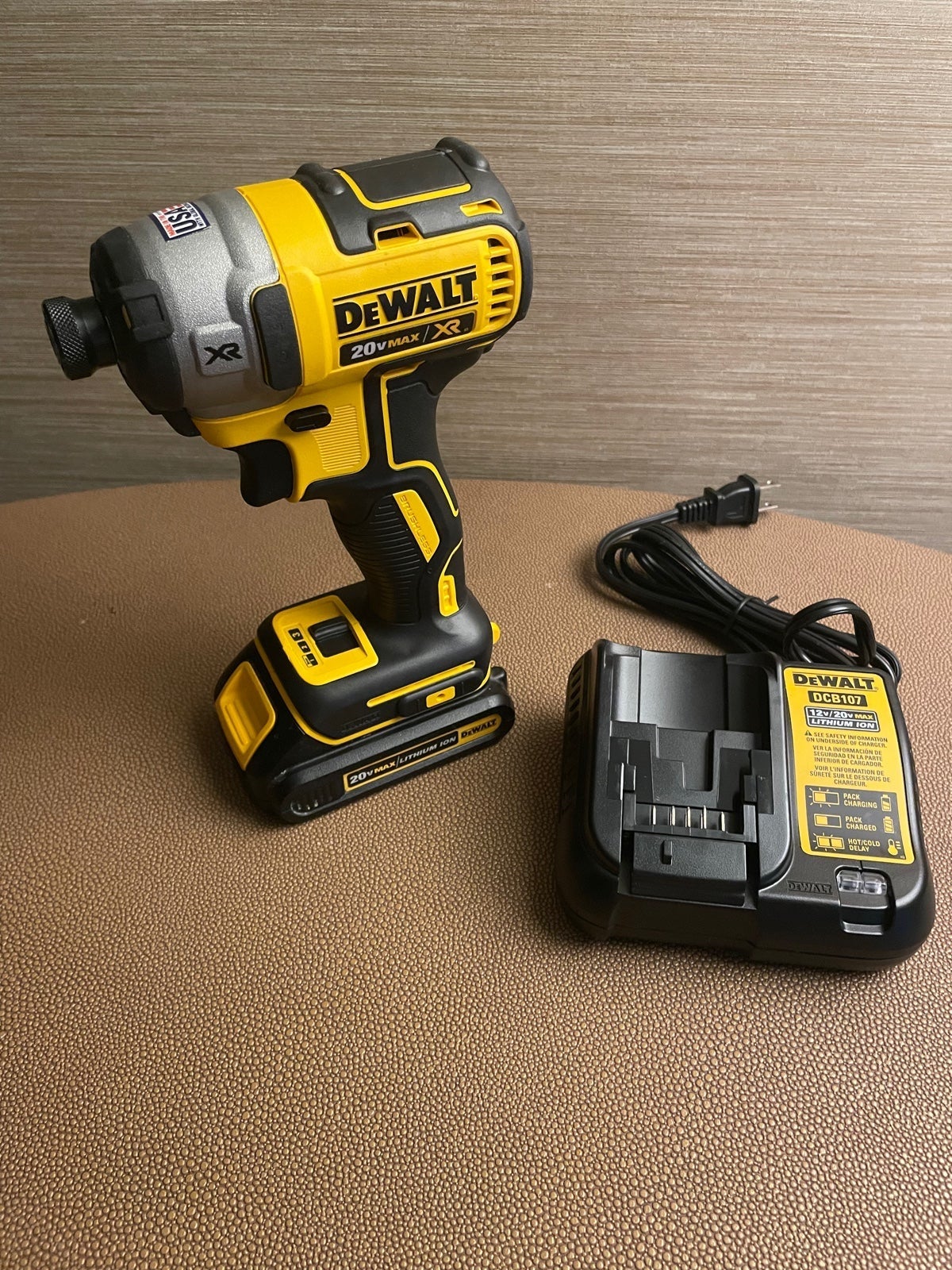 Dewalt dcf887 Impact driver kit