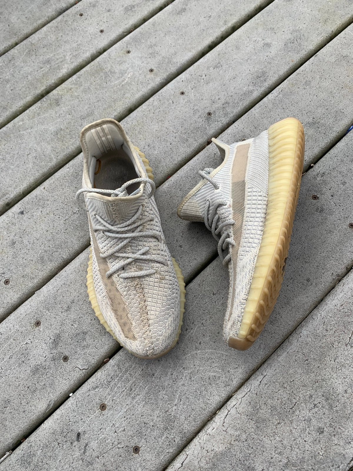 Authentic Yeezy Boost 350 V2 Sneakers || Dessag Yeezys