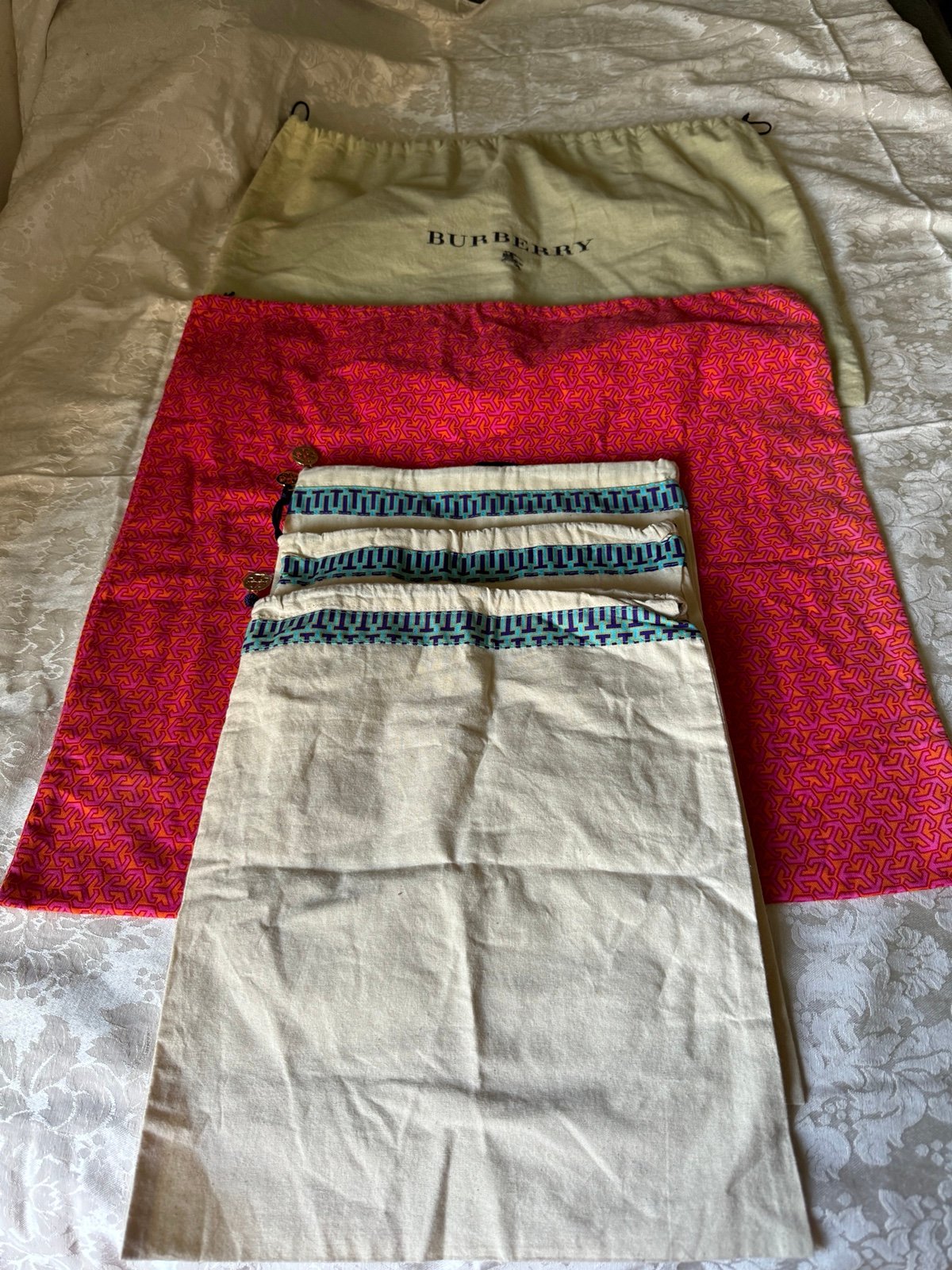 Burberry and tory burch women’s bag bundle