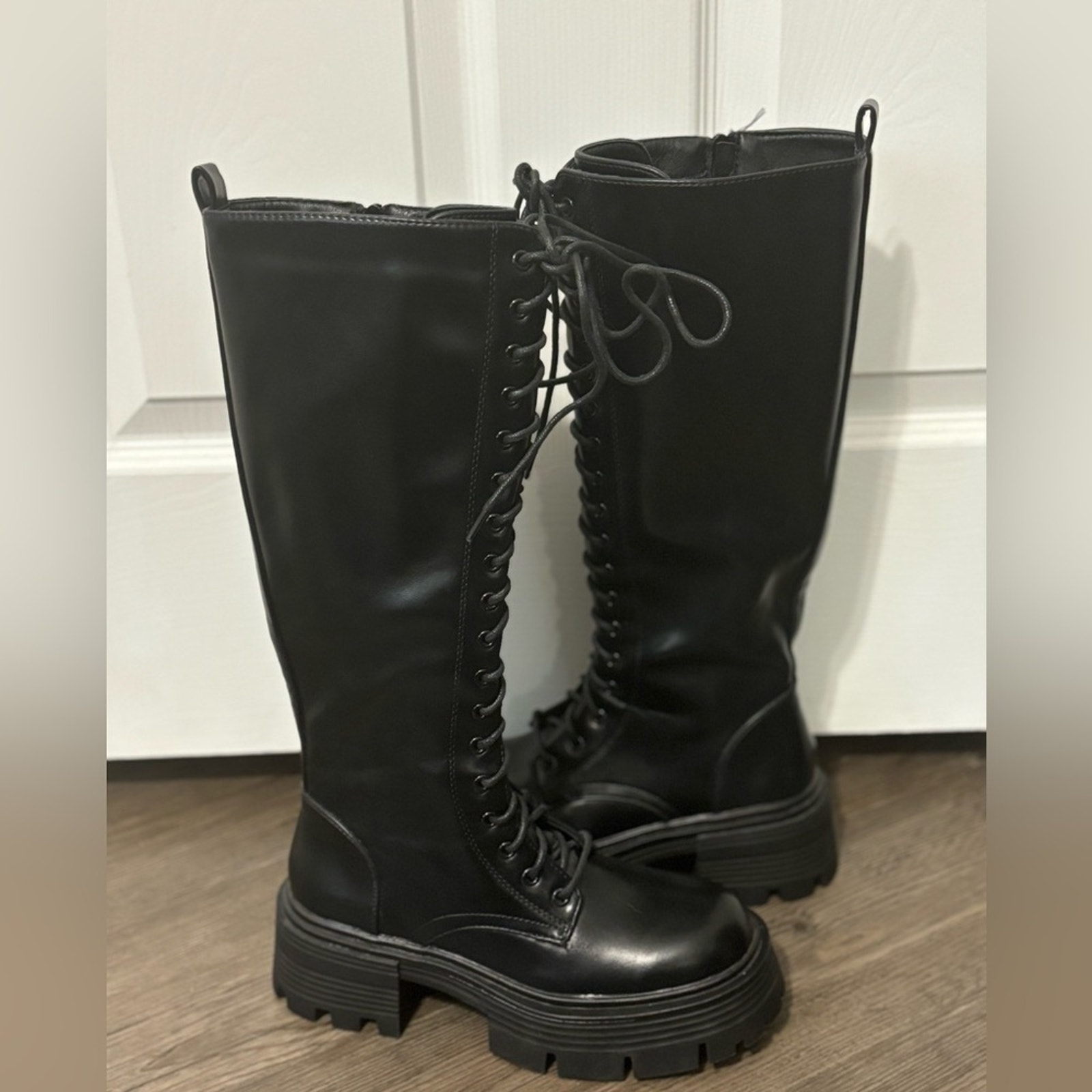 NWOB Lady Godiva Black Never Better Combat Boots Size 7