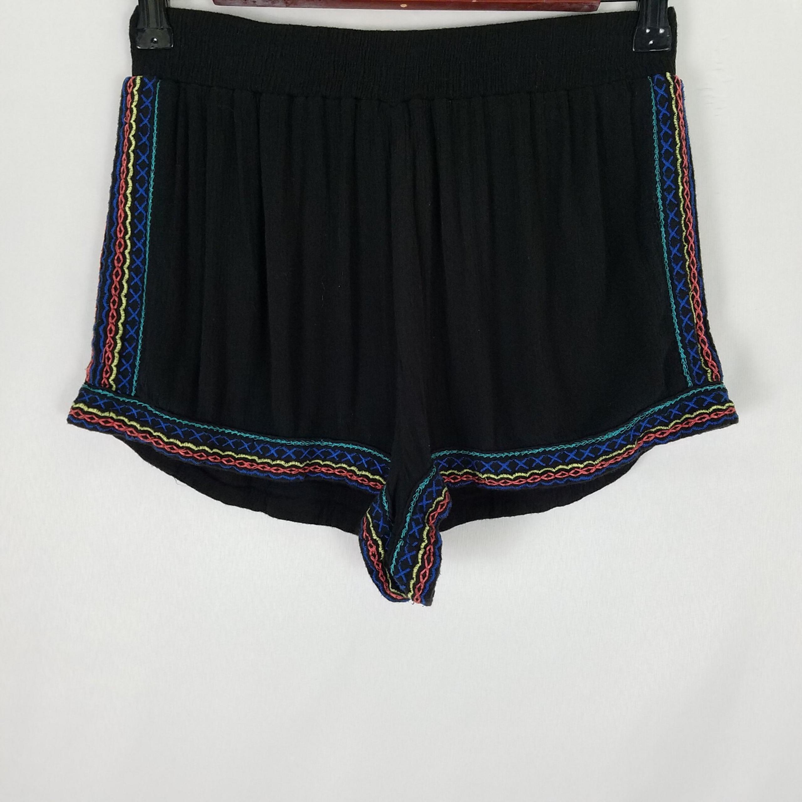 Forever 21 Shorts Womens Size Small High Rise Black Embroidered Hem Pull On