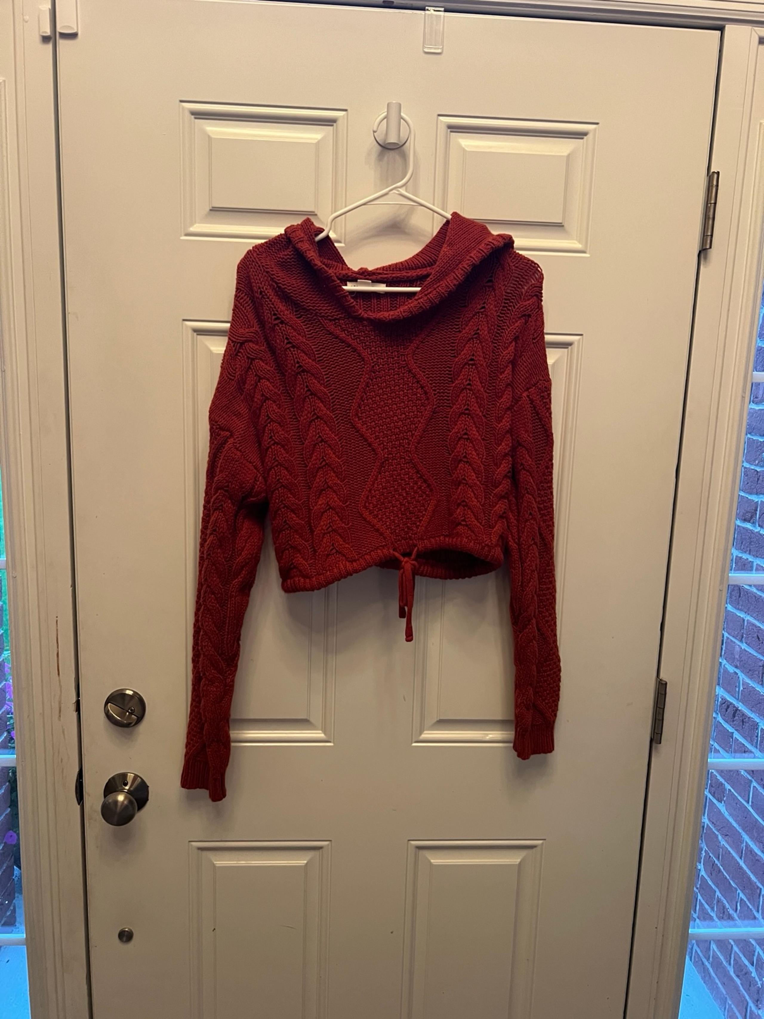 Aeropostale Hooded Sweater Size Medium