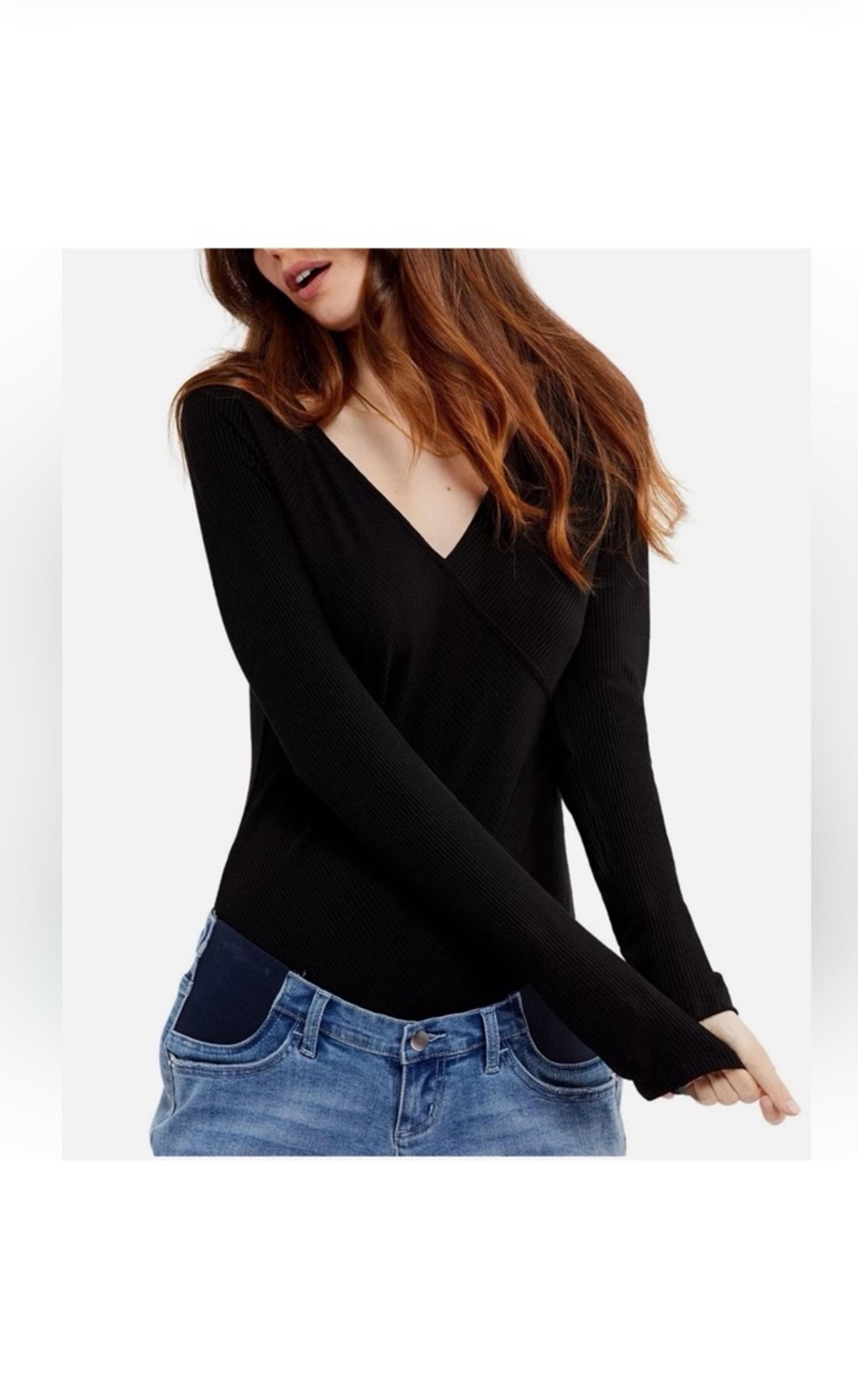 New!  Size XS! - A Pea In The Pod!  Maternity Black
Ribbed Long Sleeve Bodysuit