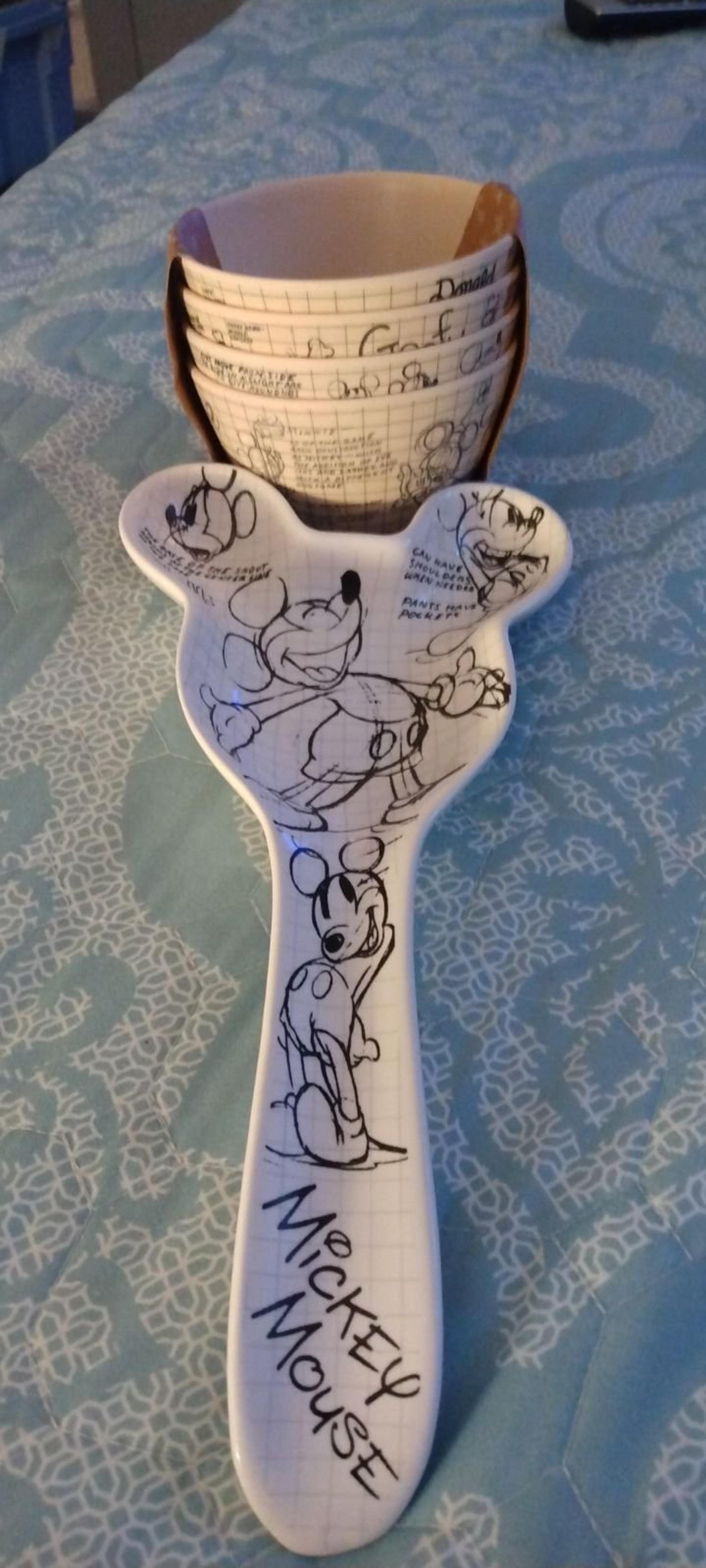 Disney rest and bowl bundle