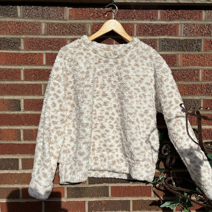 White and Tan Speckled Print Sherpa Pullover Sweatshirt