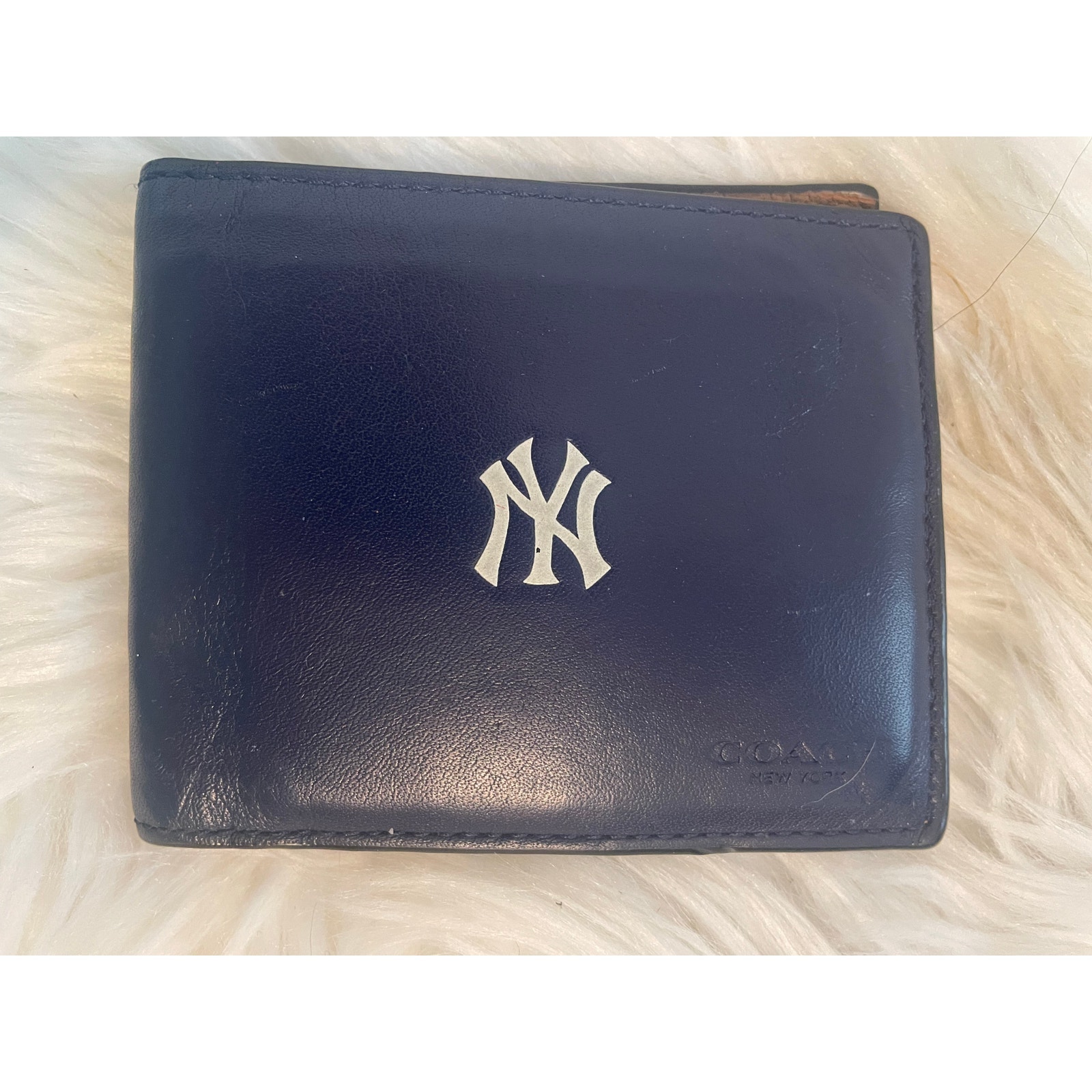 2016 LE COACH New York Yankees Genuine Baseball Leather Men's Wallet Navy