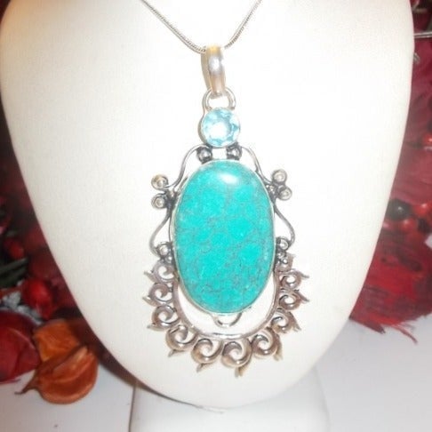 925 SS Vintage Santa Rosa Turquoise Pendant Necklace