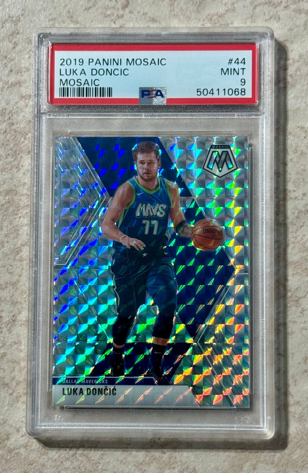 2019-20 Panini Mosaic Prizm #44 Luka Doncic Dallas Mavericks PSA 9 MINT