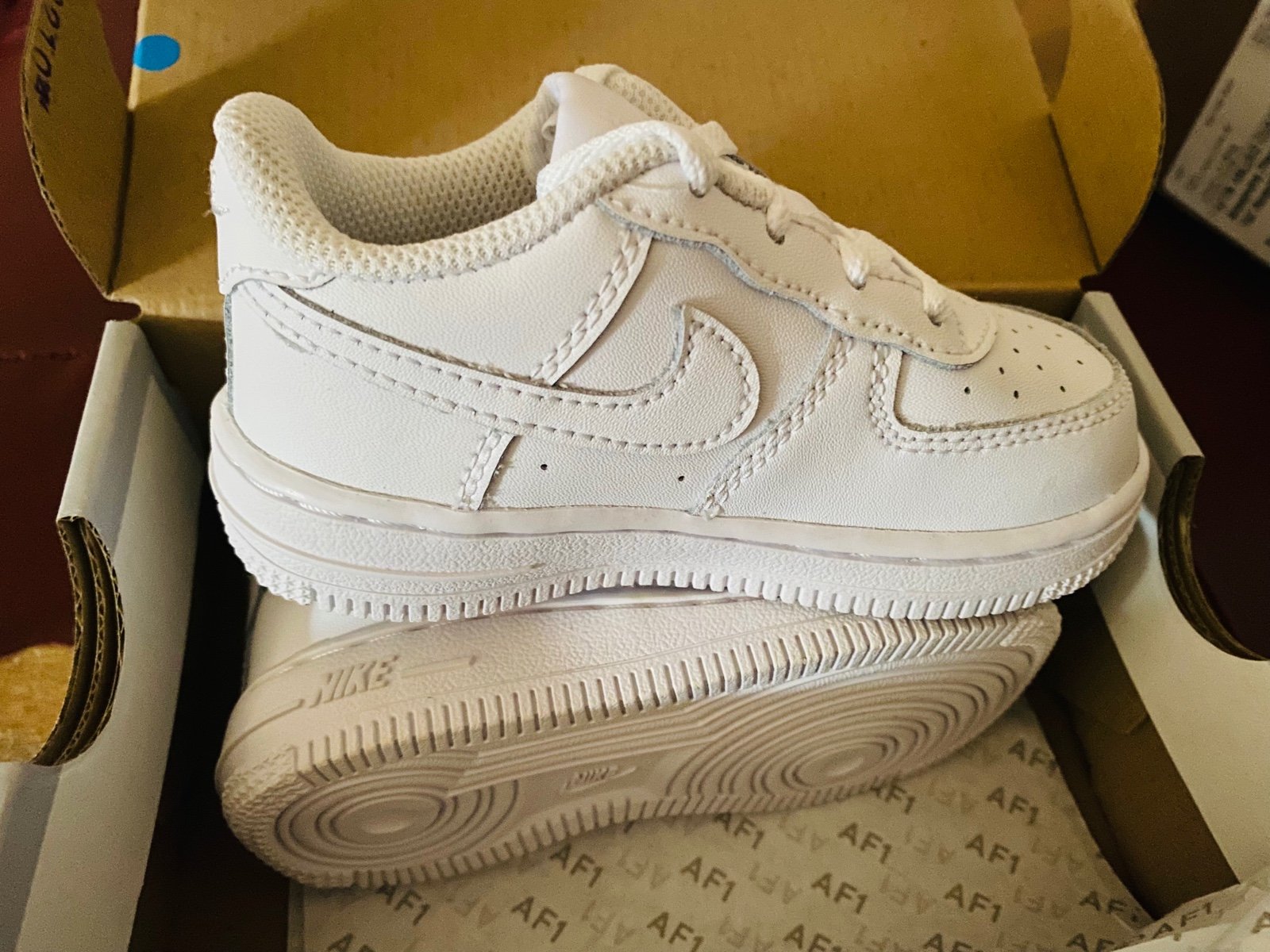 Nike Force 1 LE