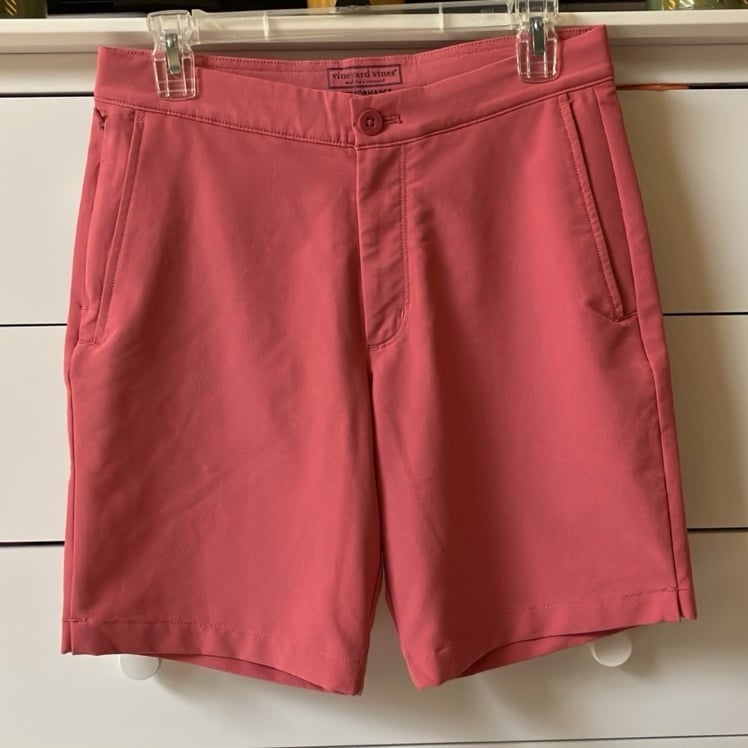 VINEYARD VINES MENS SIZE 28 PINK PERFORMANCE GOLF SHORTS