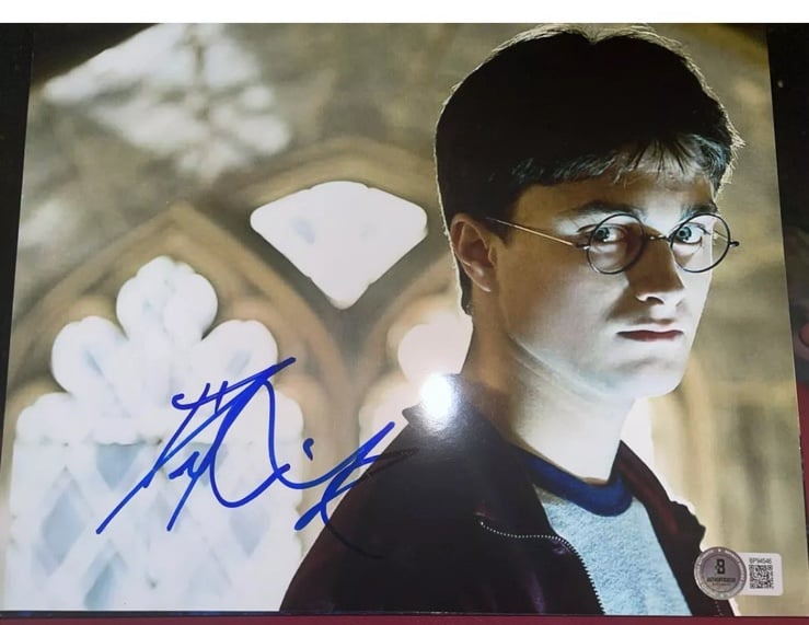 CERTIFIED Daniel Radcliffe Signed 8x10 Photo Harry Potter movie book film dvd