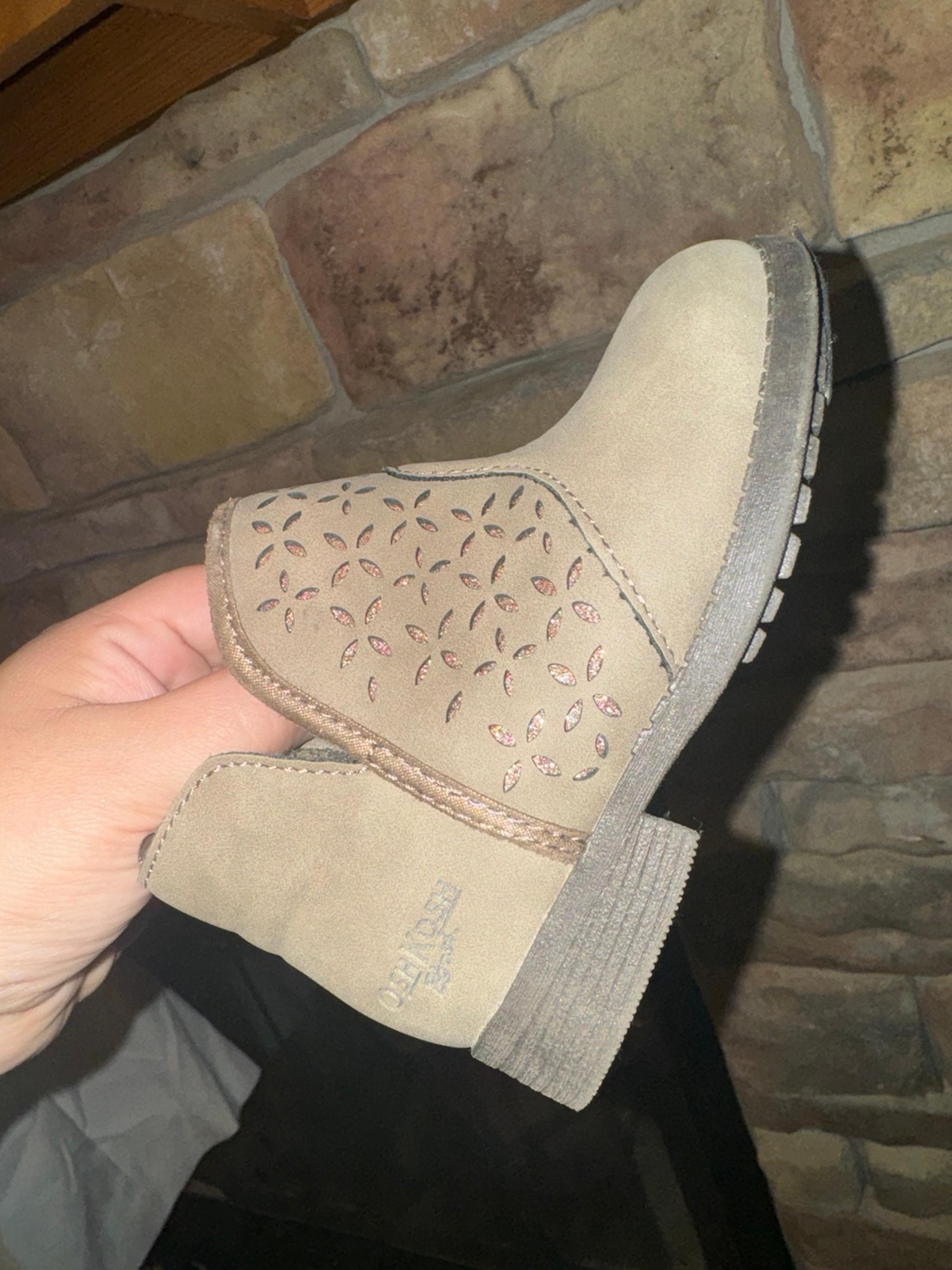 Toddler Oshkosh booties