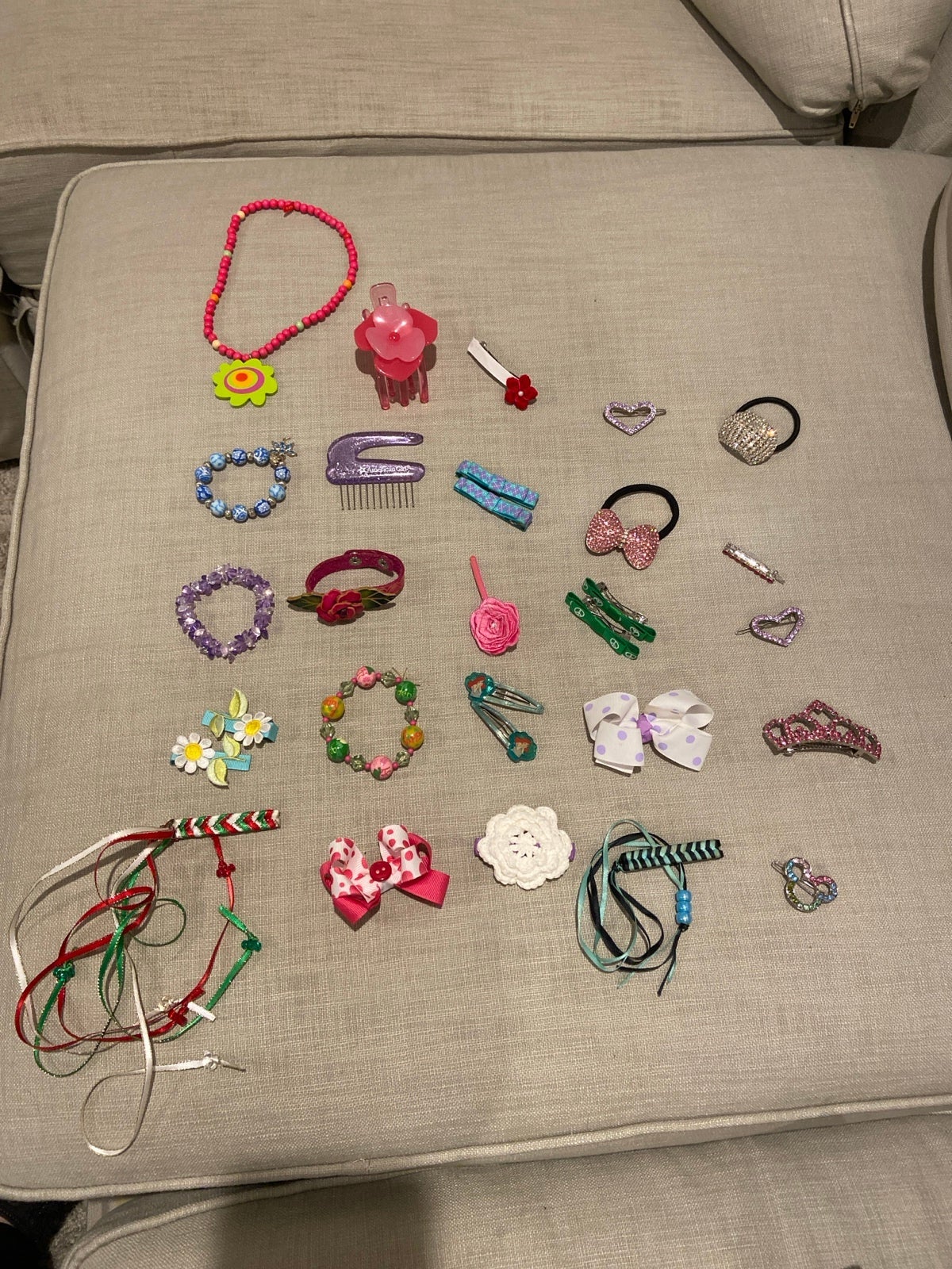 25 easter basket lot Girls Bracelets, Barrettes