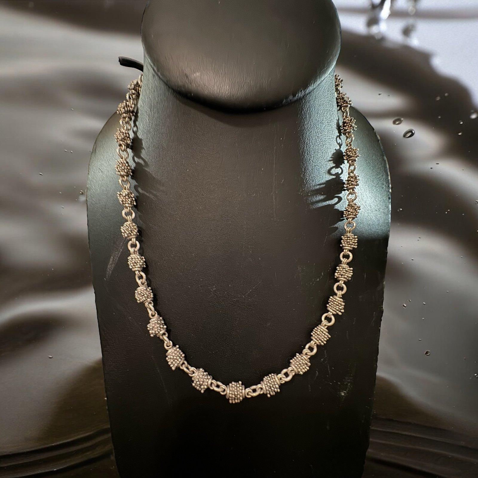 Michael Dawkins pearl and sterling silver 18 to 20 inch necklace
