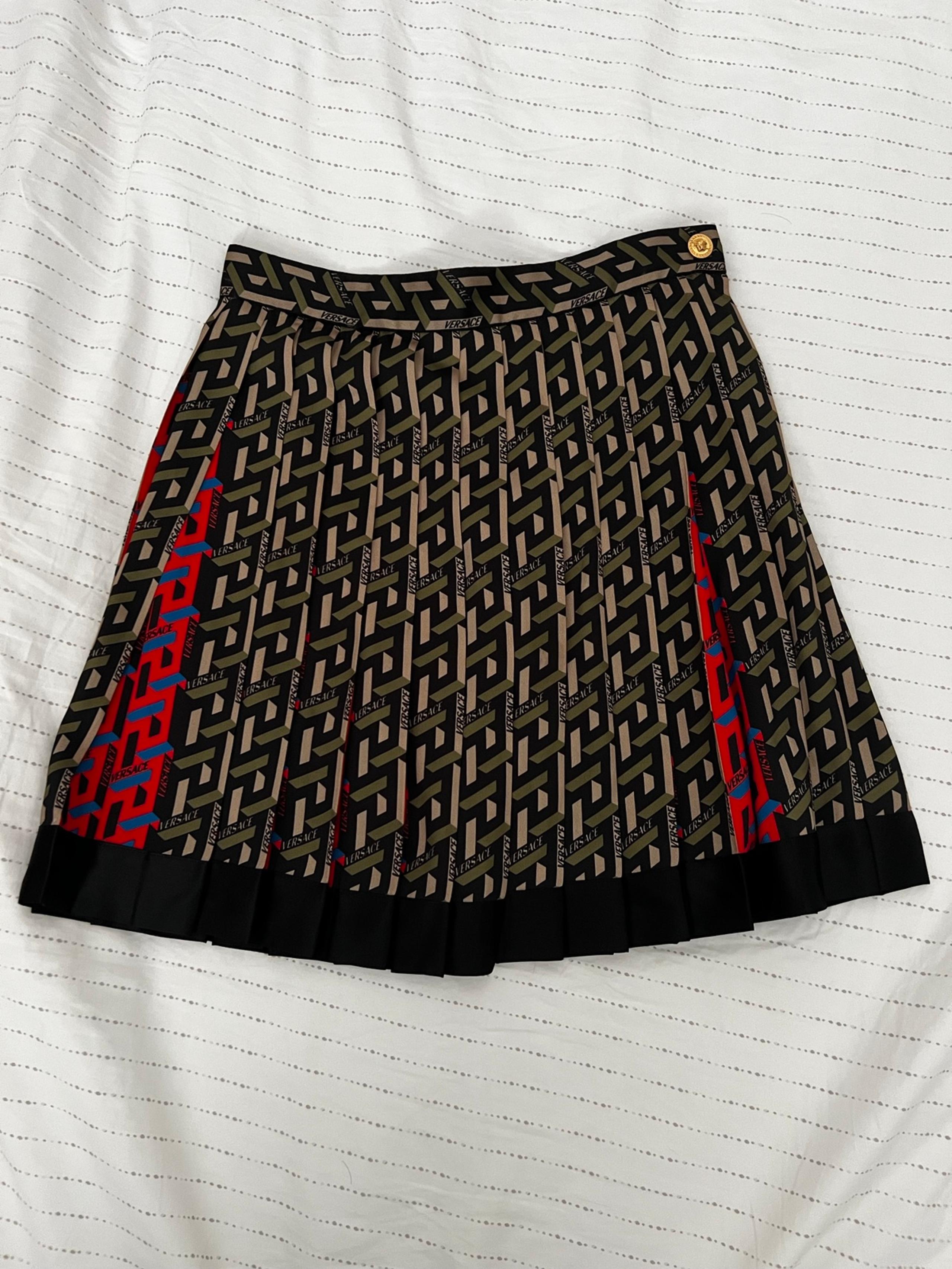 Versace FW21 pleated silk mini skirt