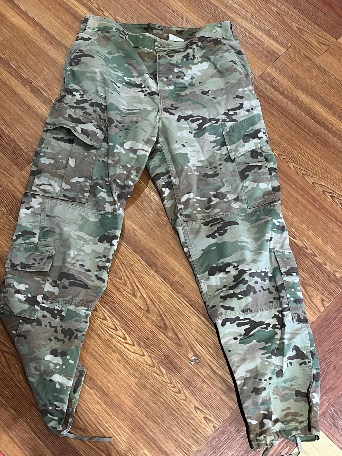 2 pair camo tactical pants Large/long