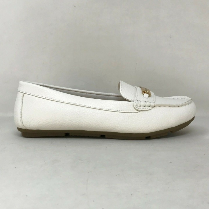 Ellen Tracy Womens Charliee White Leather Casual Loafer Shoes Slip On Size 7 W