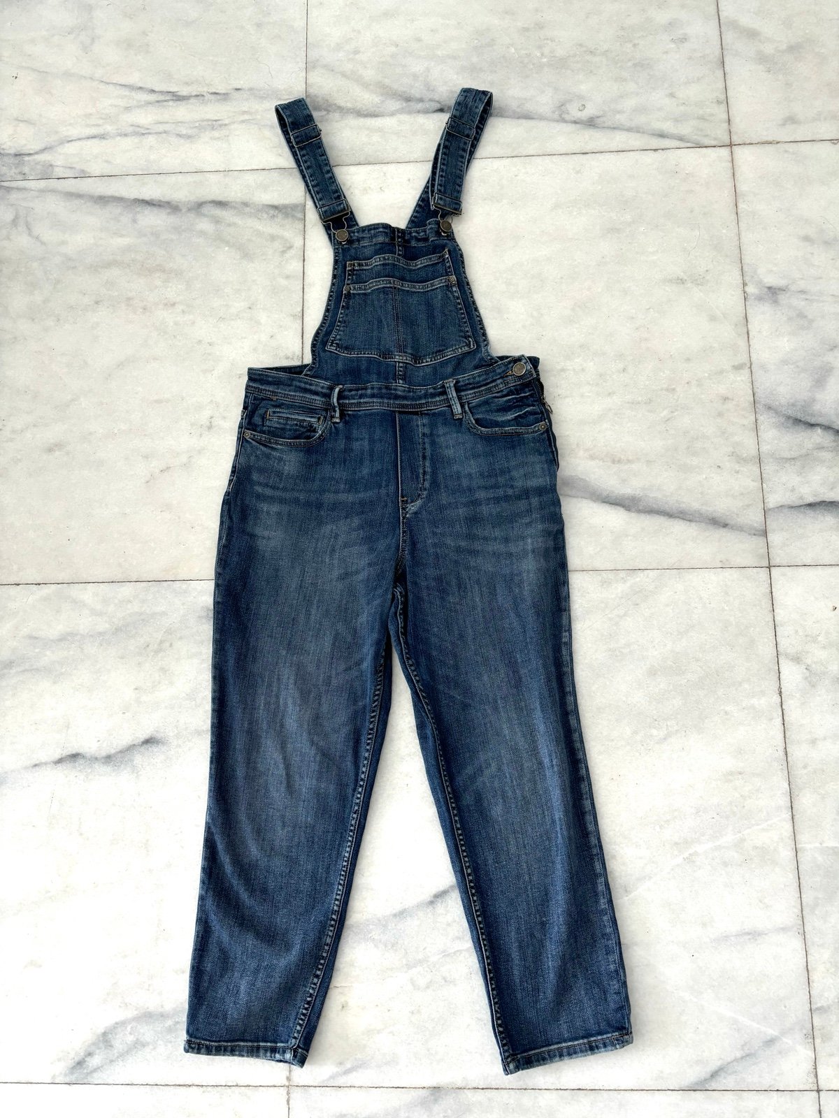 Blank NYC Women’s Cropped Denim Overalls Size 29