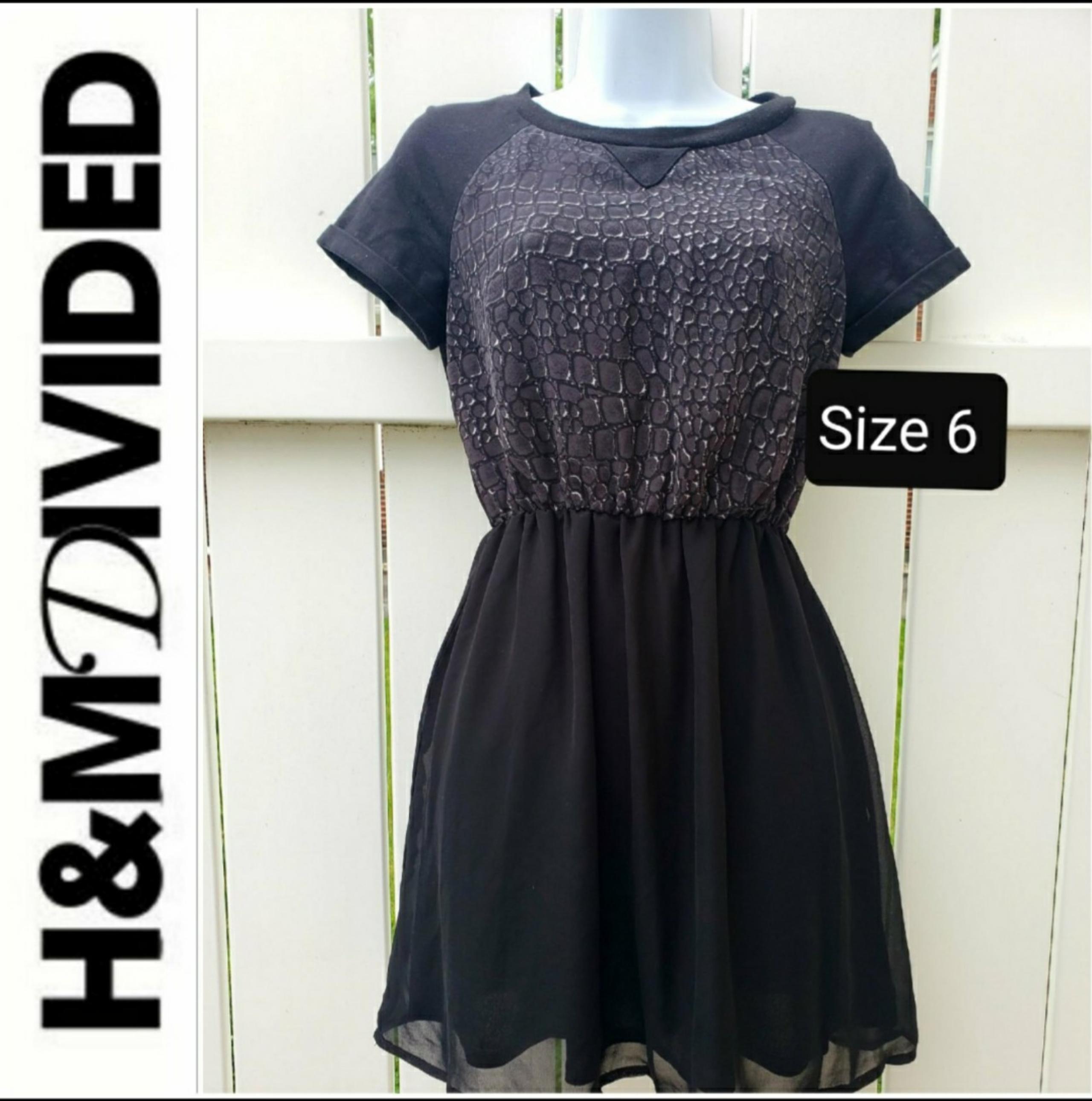 H&M Fashion Summer Dress Short Sleeve Crewneck Black Fit & Flare Size 6 New