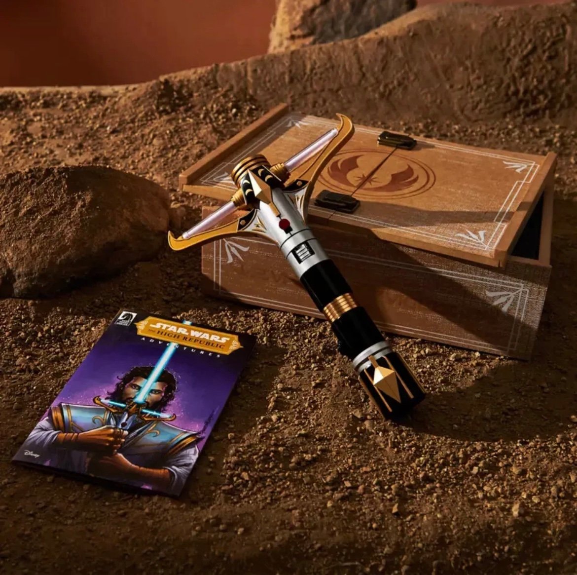 Disney Stellan Gios Legacy Star Wars Lightsaber Hilt LE 5000 *FAST SHIPPING*