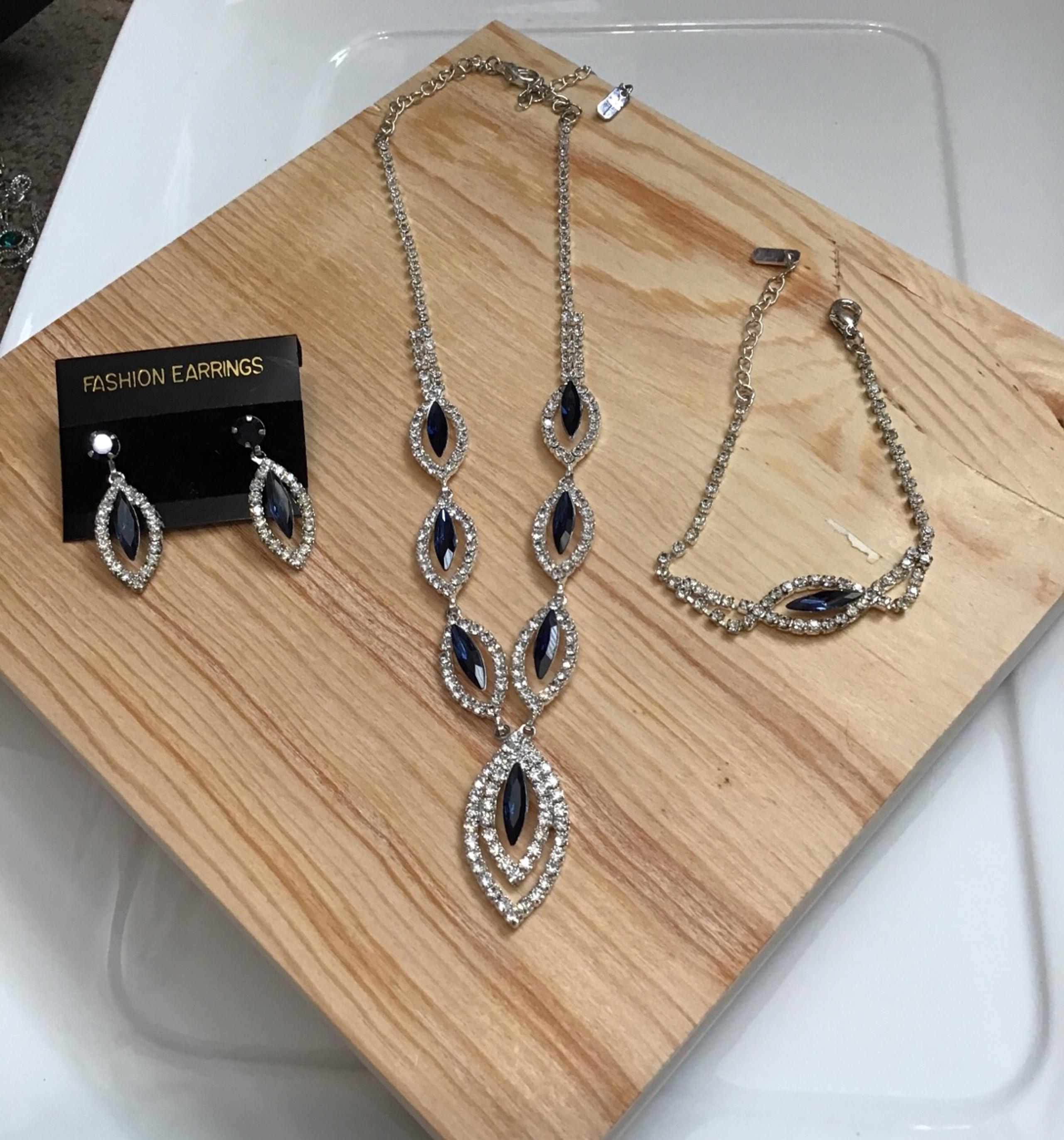 Blue rhinestoned jewelry lot