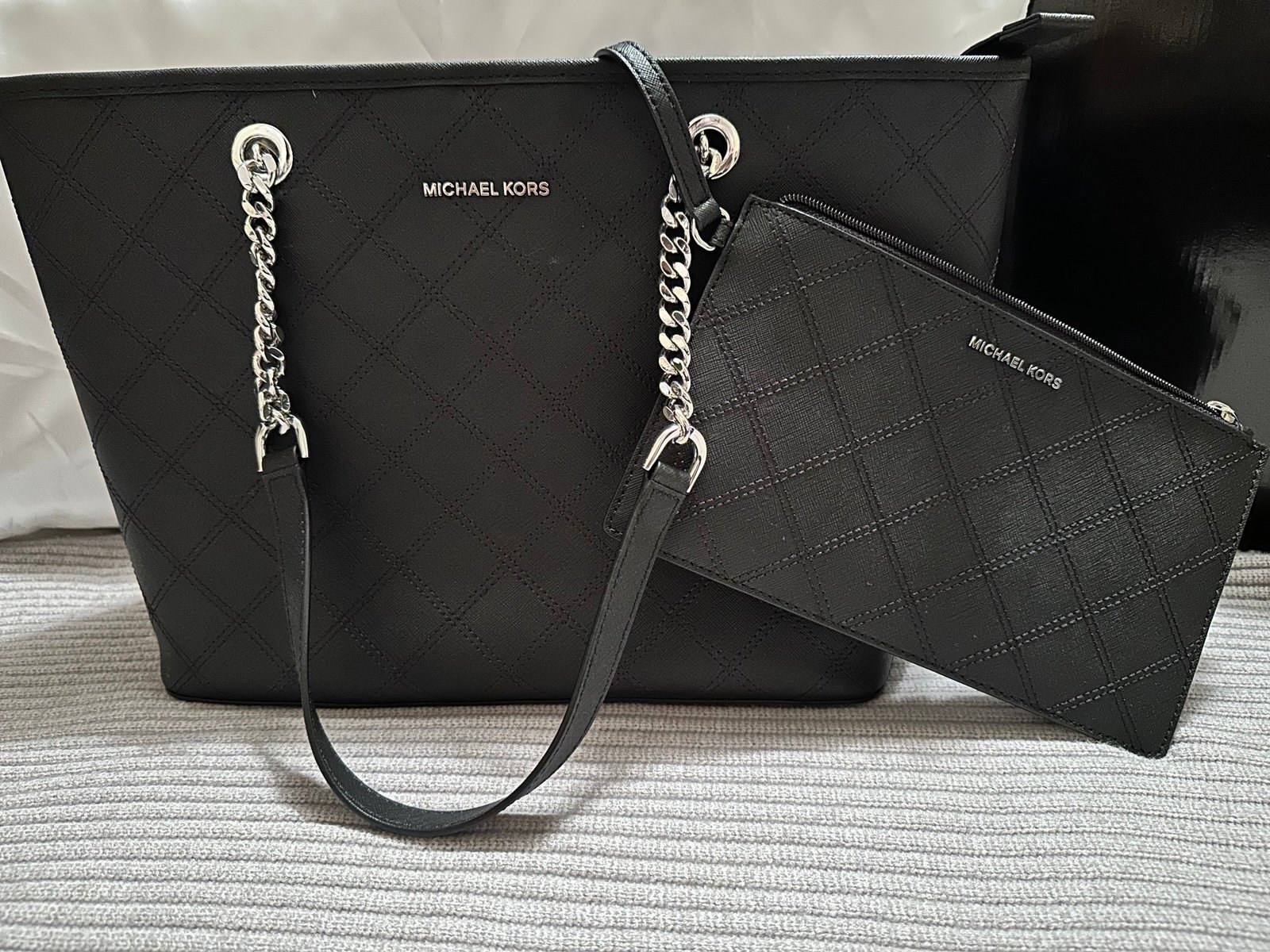 Michael Kors Jet Set Travel Chain