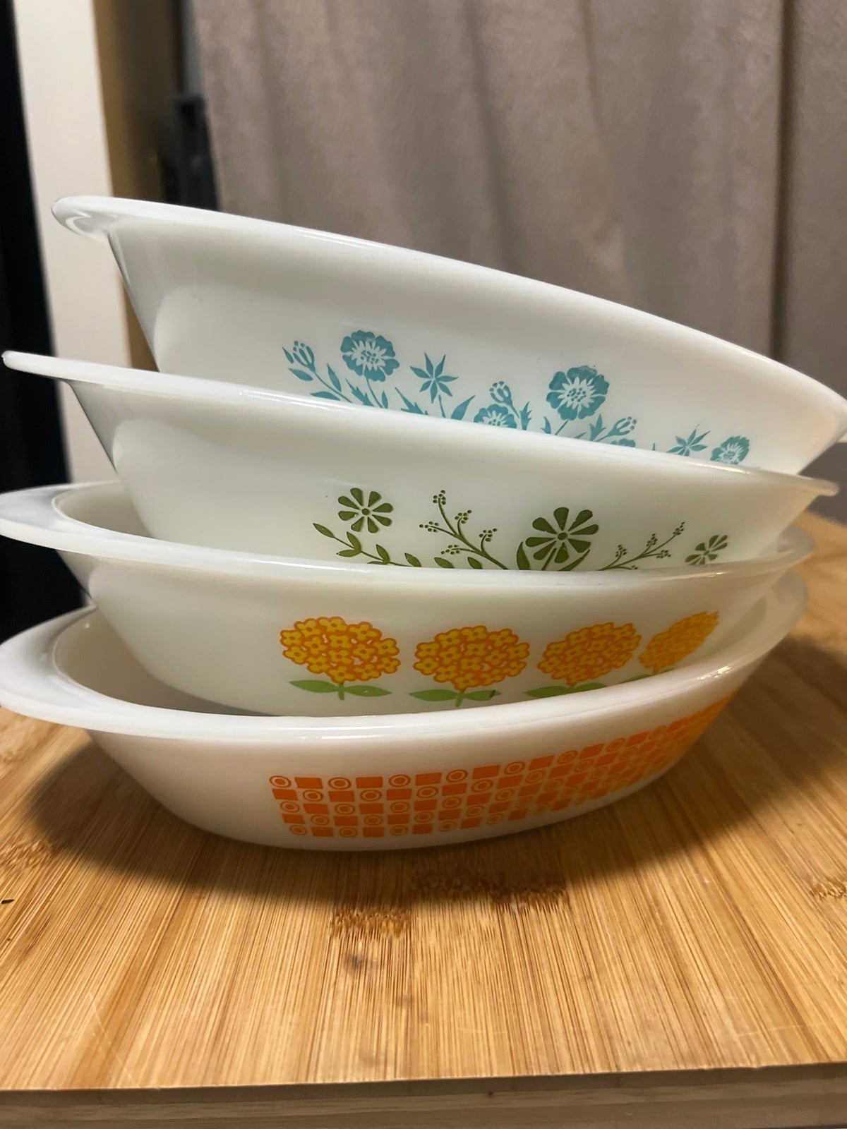 4 glasbake divided dishes