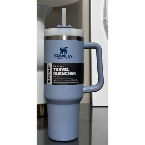 Stanley Adventure Quencher 40oz Tumbler- CHAMBRAY BLUE