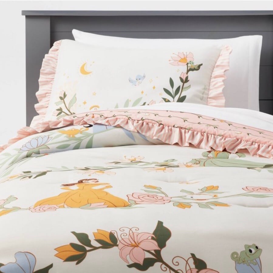 Full/Queen Princess Vine Kids' Comforter - The Disney Collection by Pillowfort