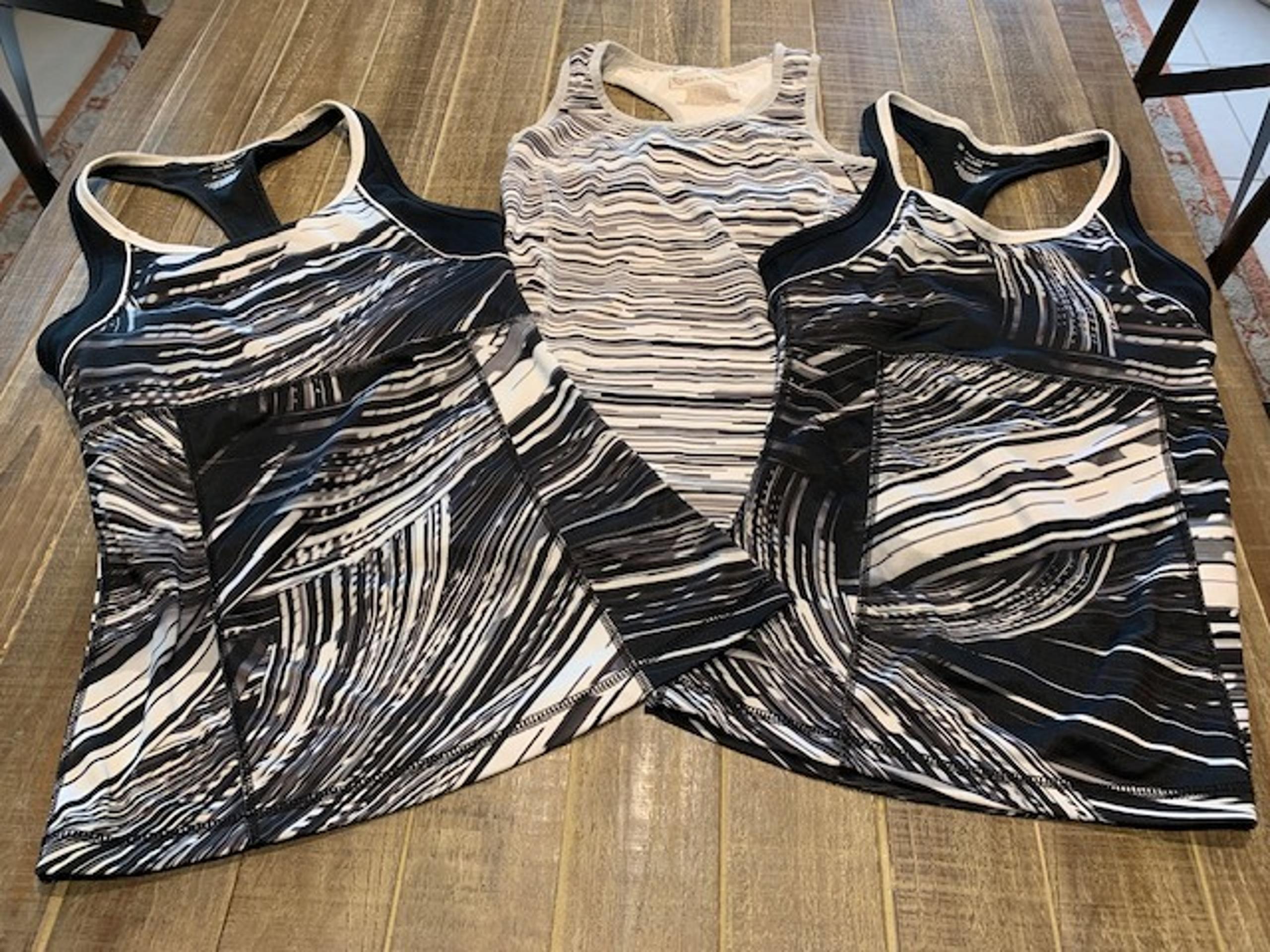 LOT 3 TEK GEAR Dry Tek Women’s Tank Tops Activewear Tanks Black/White XS