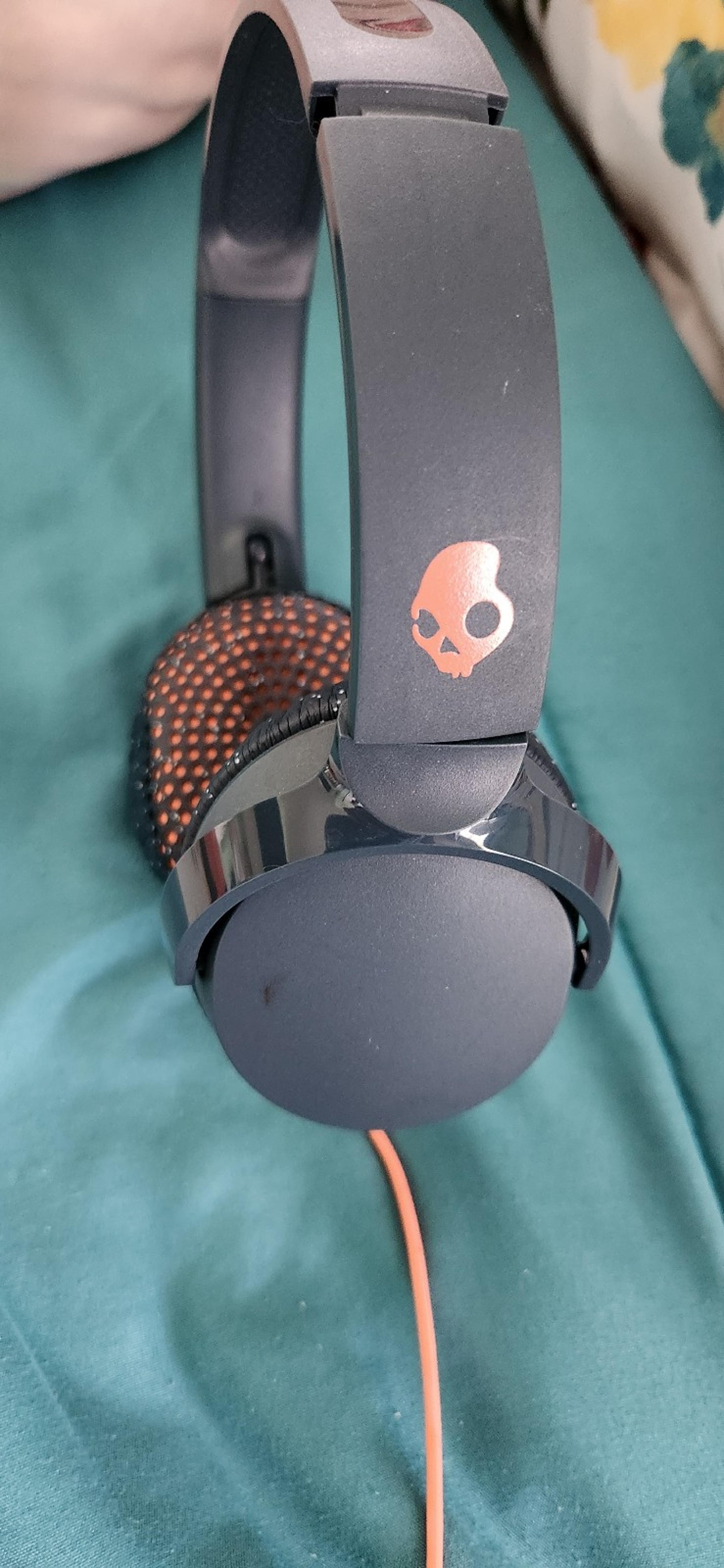 Skullcandy headphones