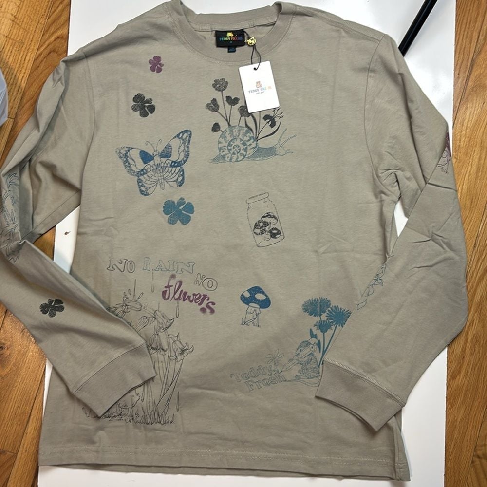 Teddy Fresh Wonderland Tee Off White sz M