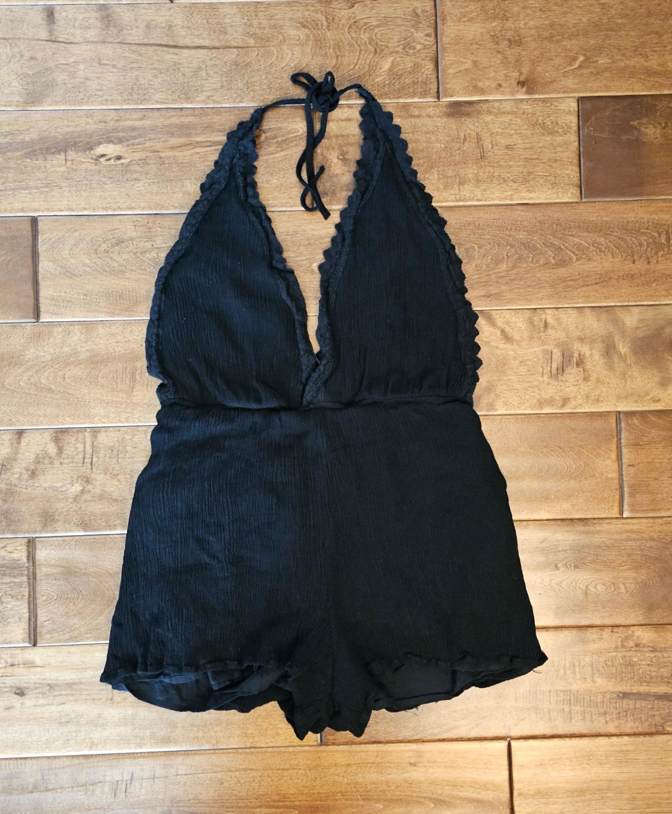 Kendall & Kylie halter romper size L